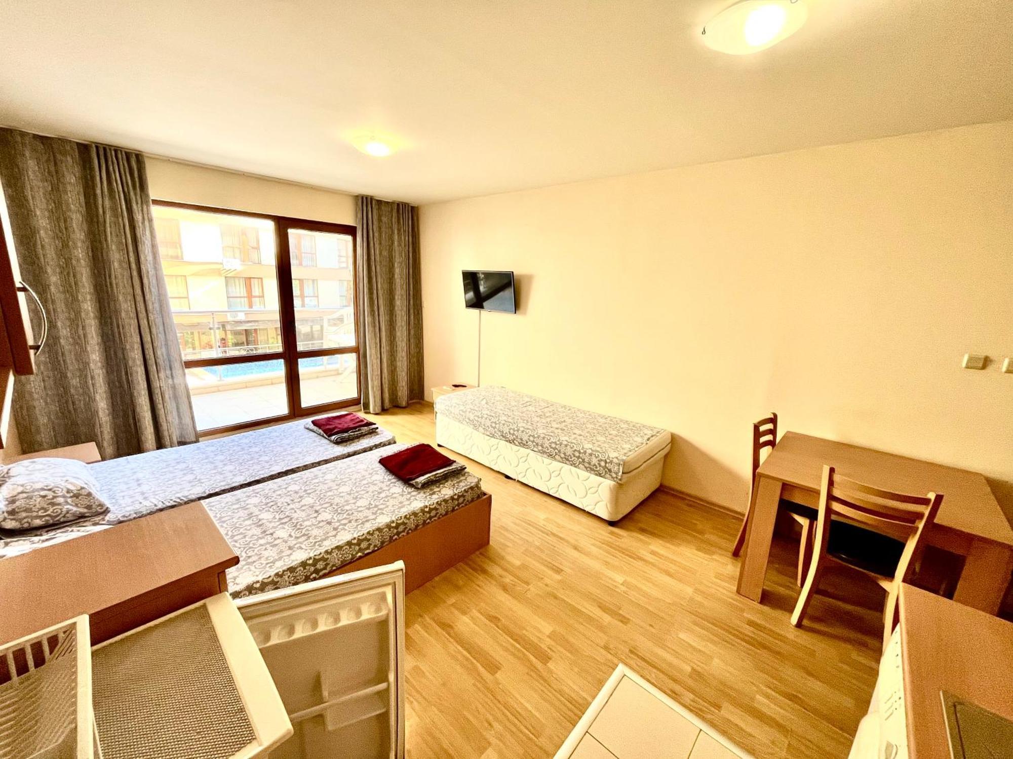 Vadim Apartments In Panorama Beach Vigo Nessebar Exterior photo